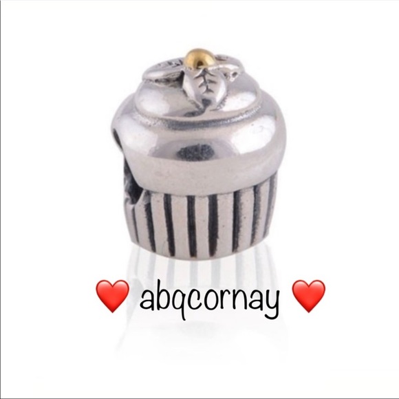 EUC Pandora 790417 Sterling Silver & 14k Yellow Gold Cupcake Charm - Food Bead - Picture 1 of 11